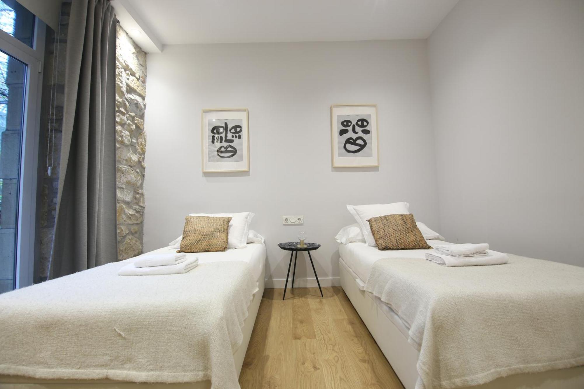 Apartment Cozy And Centric By Cisan