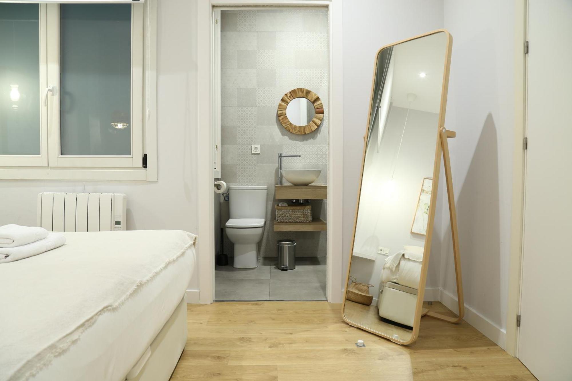 Cozy And Centric By Cisan Apartment *